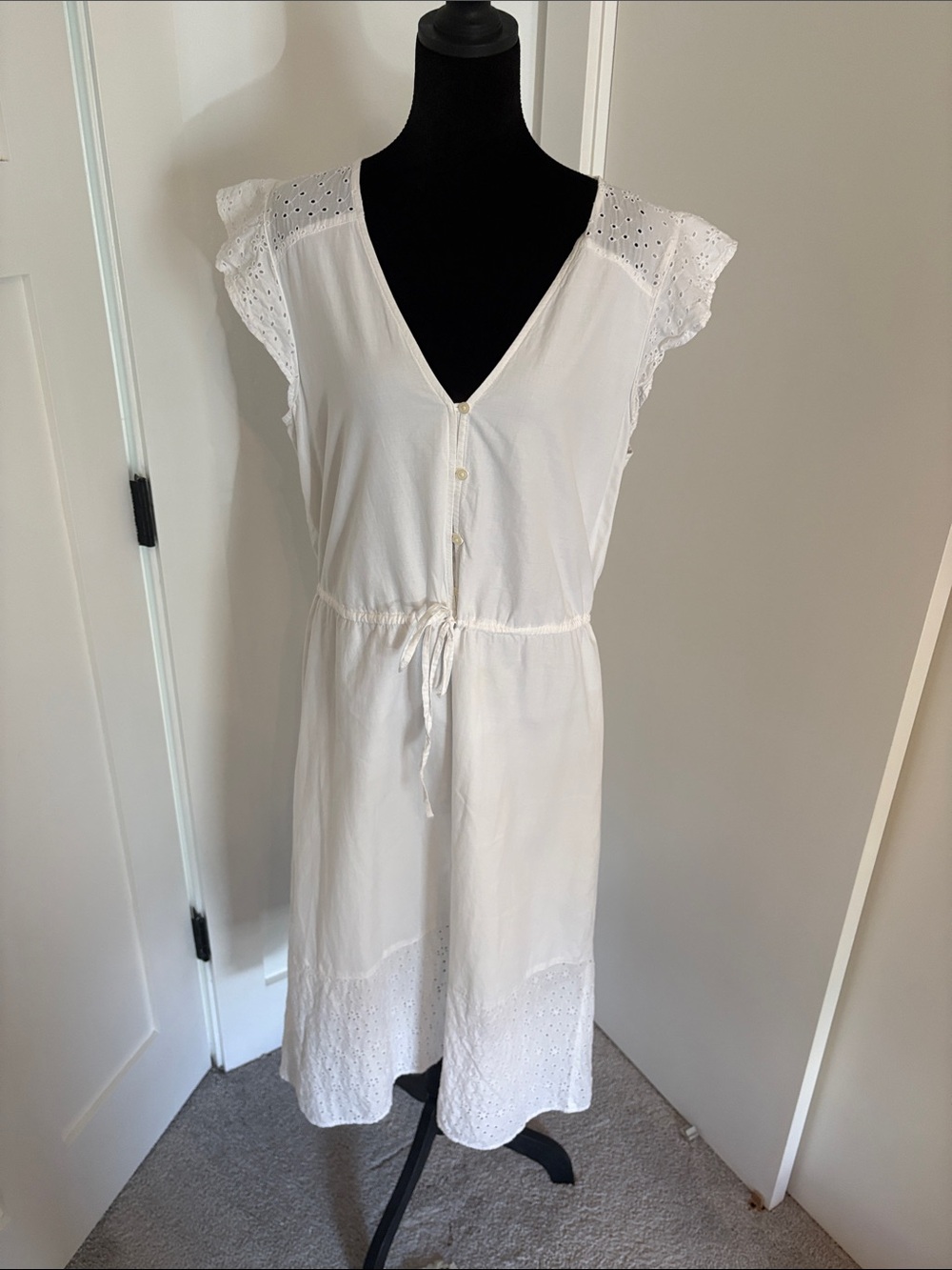GAP White Eyelet V-Neck Drawstring Midi Dress